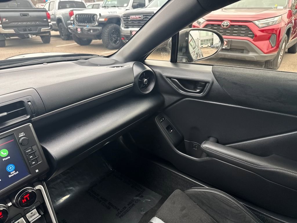 Used 2024 Toyota GR86 Premium image 26