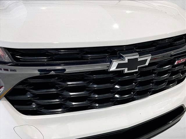 Used 2024 Chevrolet Trax RS FWD image 30