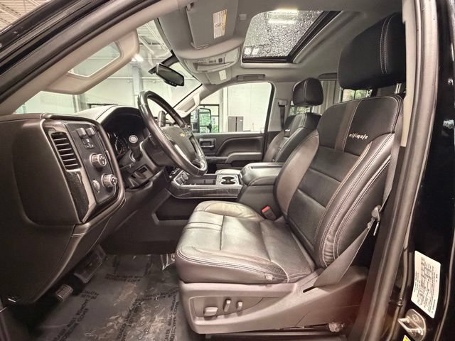 Used 2015 Chevrolet Silverado 2500 LTZ AWD/4WD image 29
