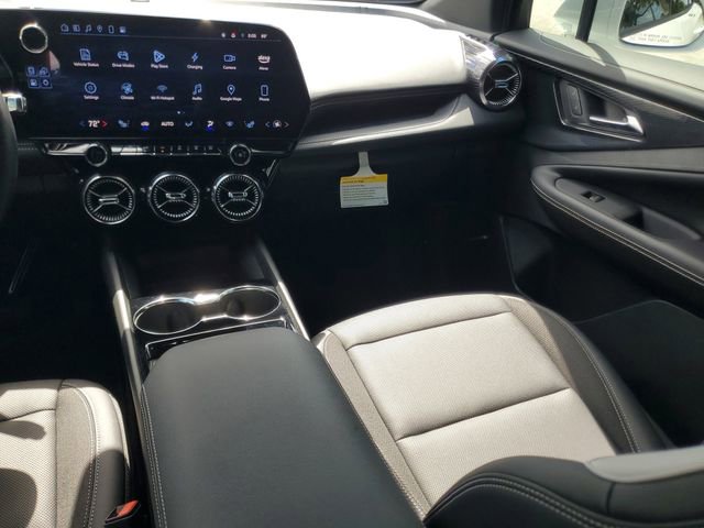 Used 2025 Chevrolet Blazer EV LT image 15