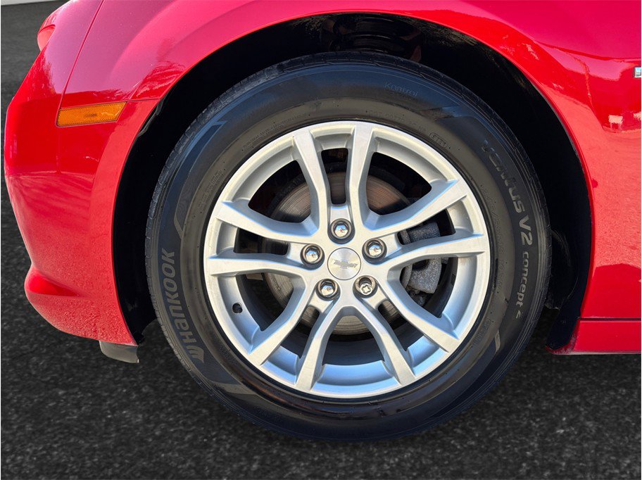 Used 2015 Chevrolet Camaro LS RWD image 12