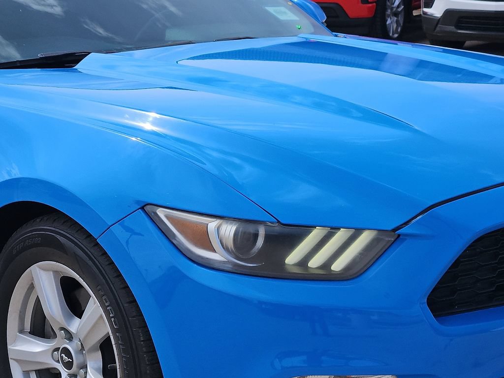 Used 2017 Ford Mustang Coupe RWD image 8