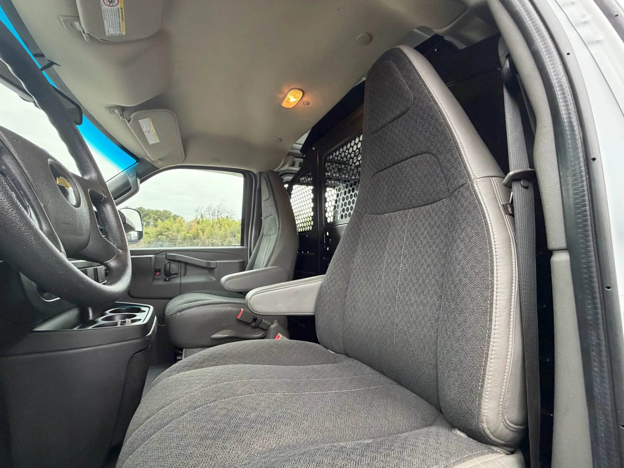 Used 2020 Chevrolet Express 2500 w/ Driver Convenience Package image 21