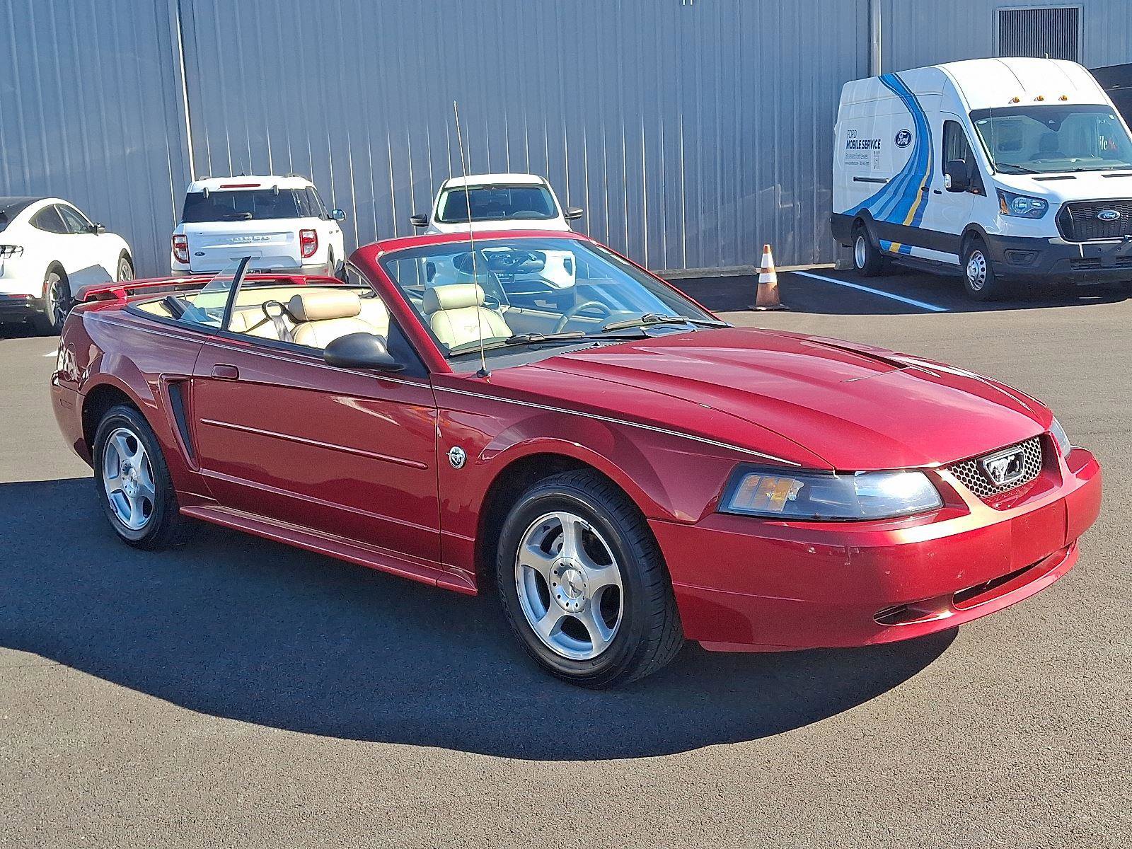 Used 2004 Ford Mustang Deluxe image 5
