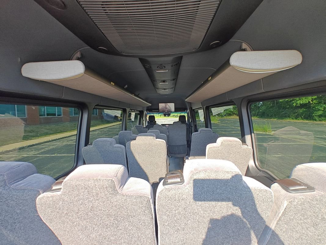 Used 2019 Mercedes-Benz Sprinter 2500 image 44