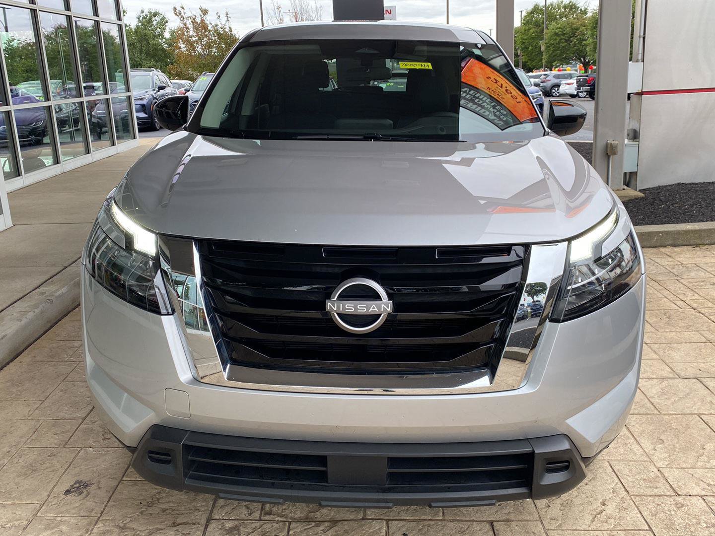 Used 2024 Nissan Pathfinder S w/ Cargo Package AWD/4WD image 2