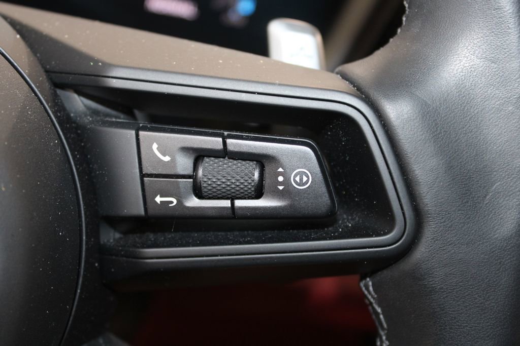 Used 2024 Porsche Cayenne image 22