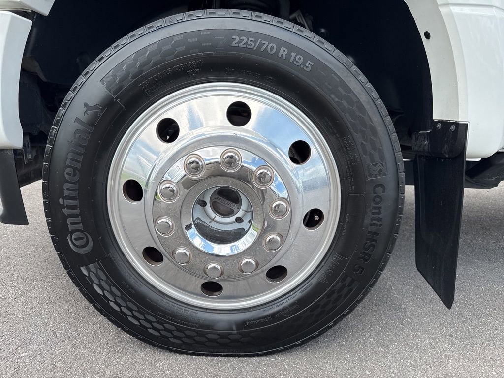 Used 2022 Ford F450 Limited w/ FX4 Off-Road Package AWD/4WD image 14