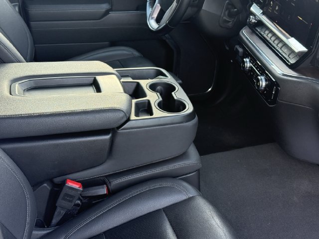 Used 2025 GMC Sierra 1500 SLT RWD image 17