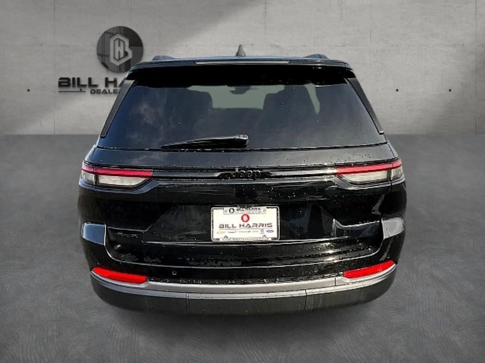 New 2026 Jeep Grand Cherokee Limited w/ Limited Altitude Package image 6