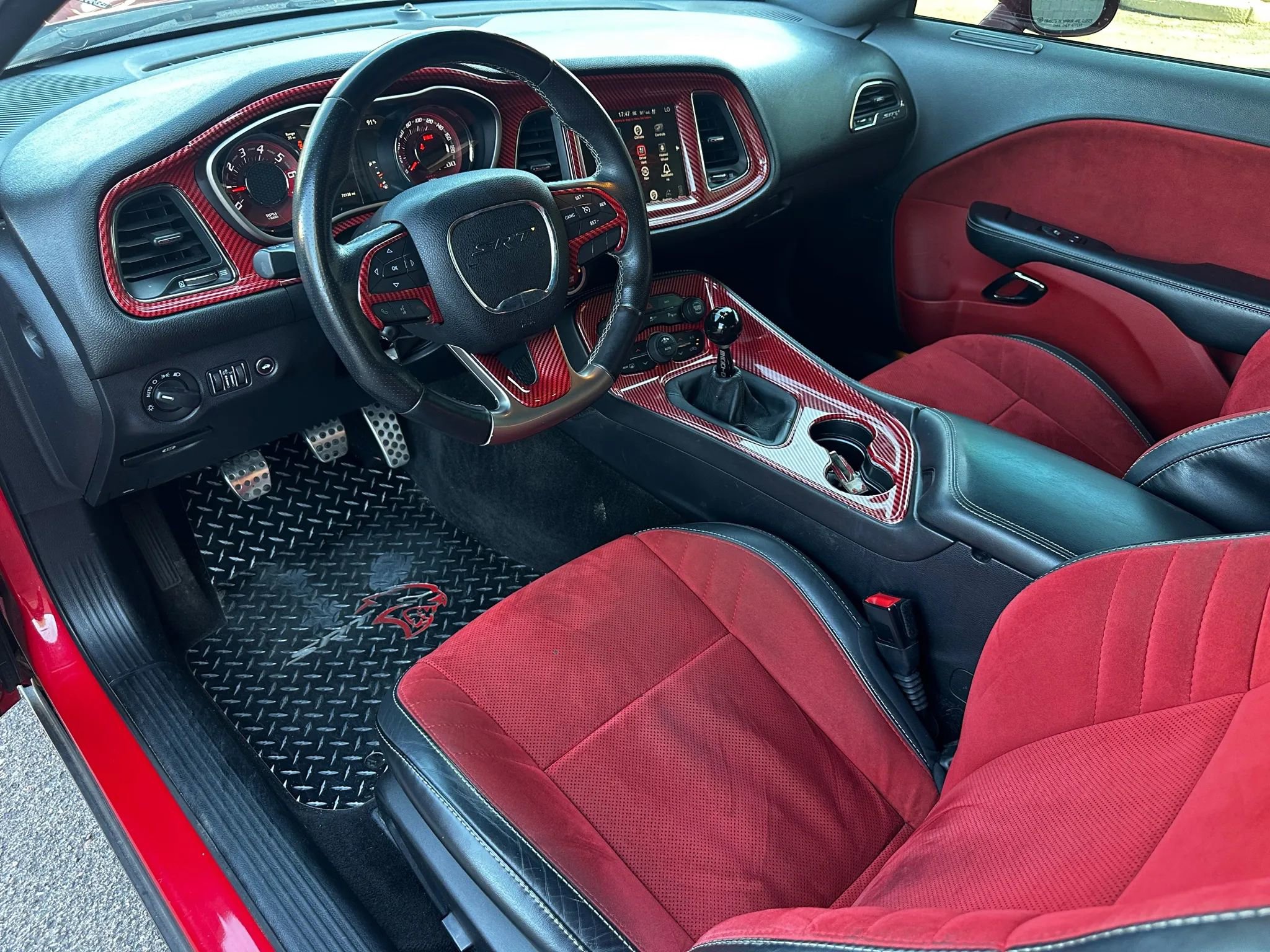 Used 2016 Dodge Challenger SRT Hellcat image 14