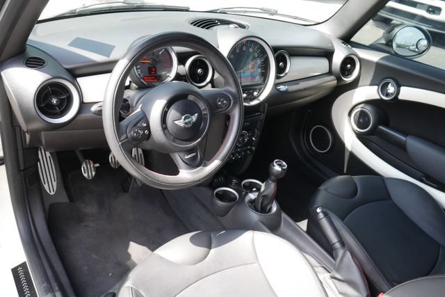 Used 2013 MINI Cooper Clubman John Cooper Works FWD image 10