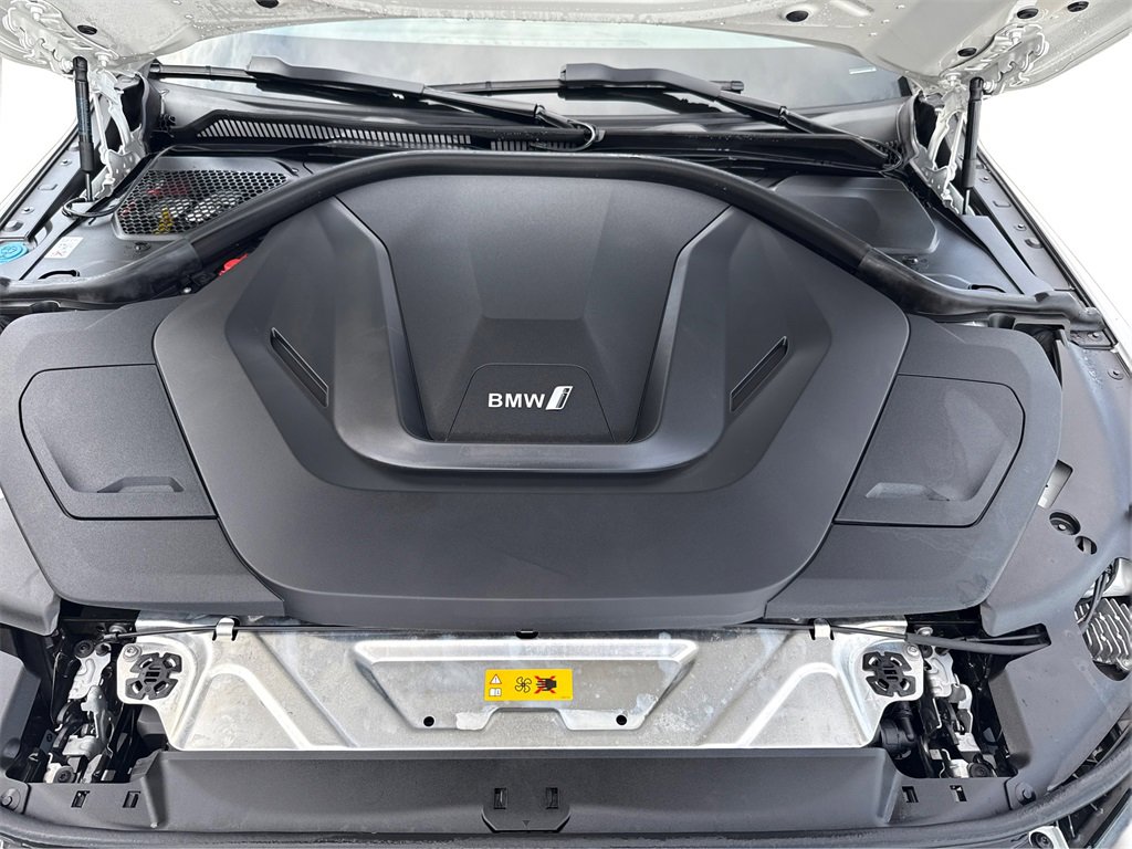 Certified 2023 BMW i4 eDrive35 image 11