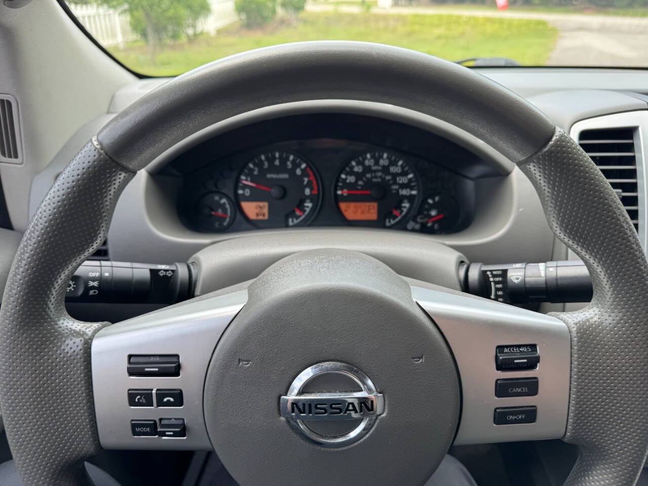 Used 2015 Nissan Frontier S AWD/4WD image 21