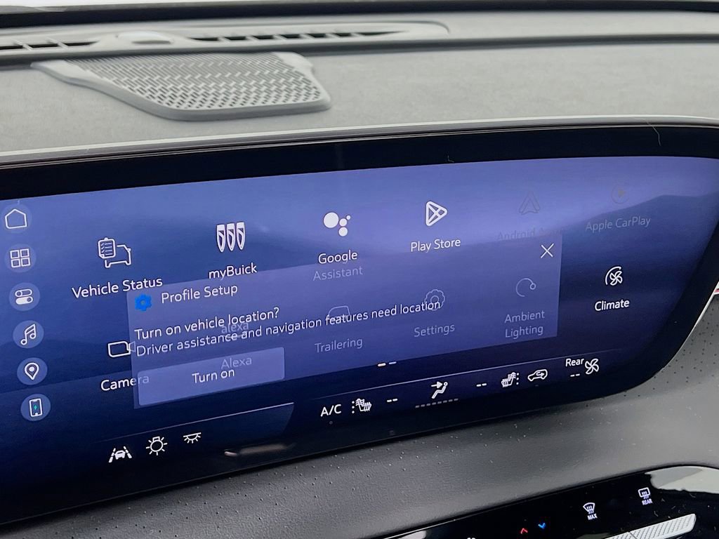 Certified 2025 Buick Enclave Avenir w/ Trailering Package, 5000 lbs. AWD/4WD image 13
