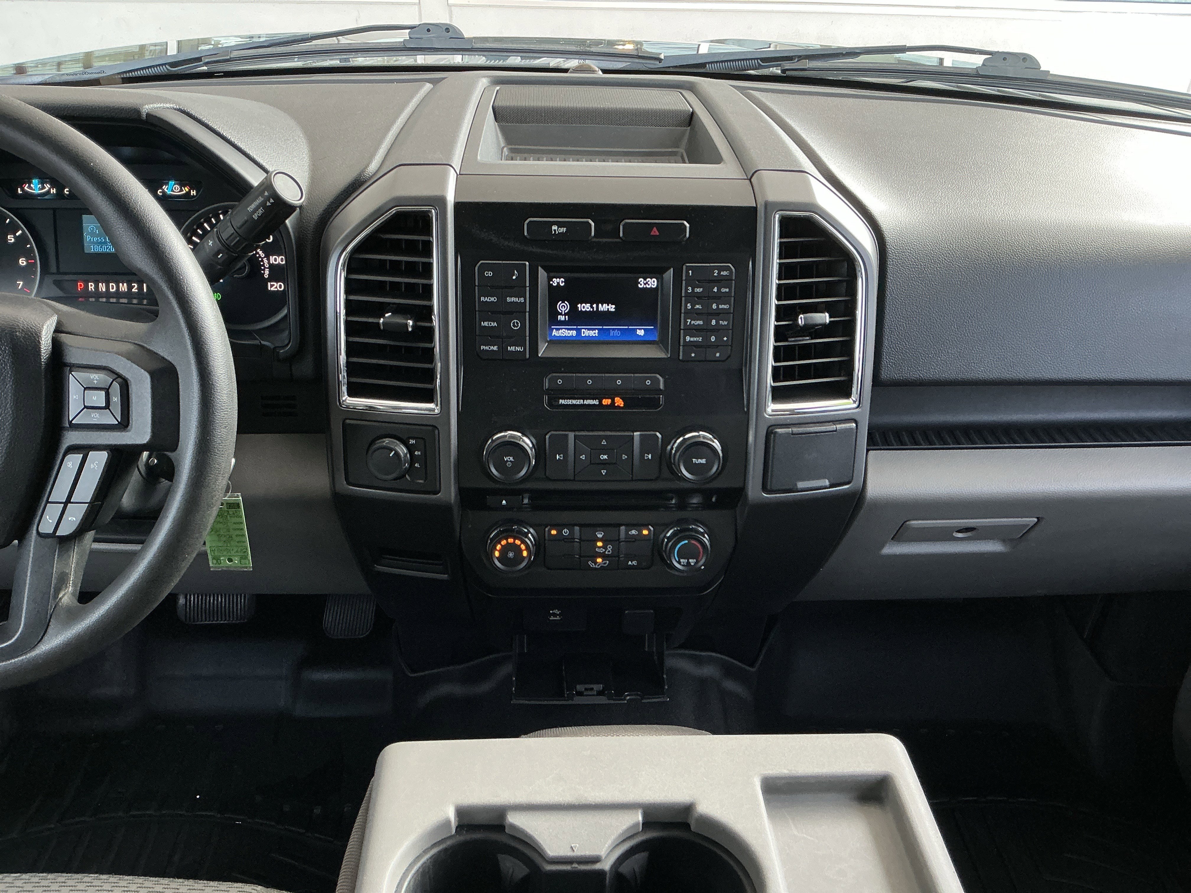 Used 2016 Ford F150 XLT image 9