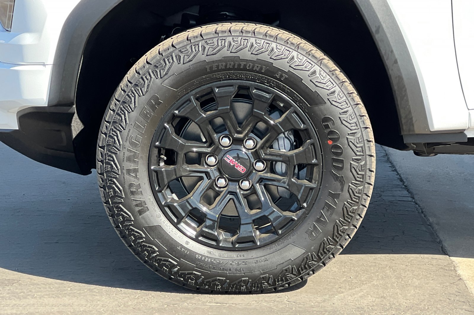 New 2026 GMC Canyon Elevation RWD image 26