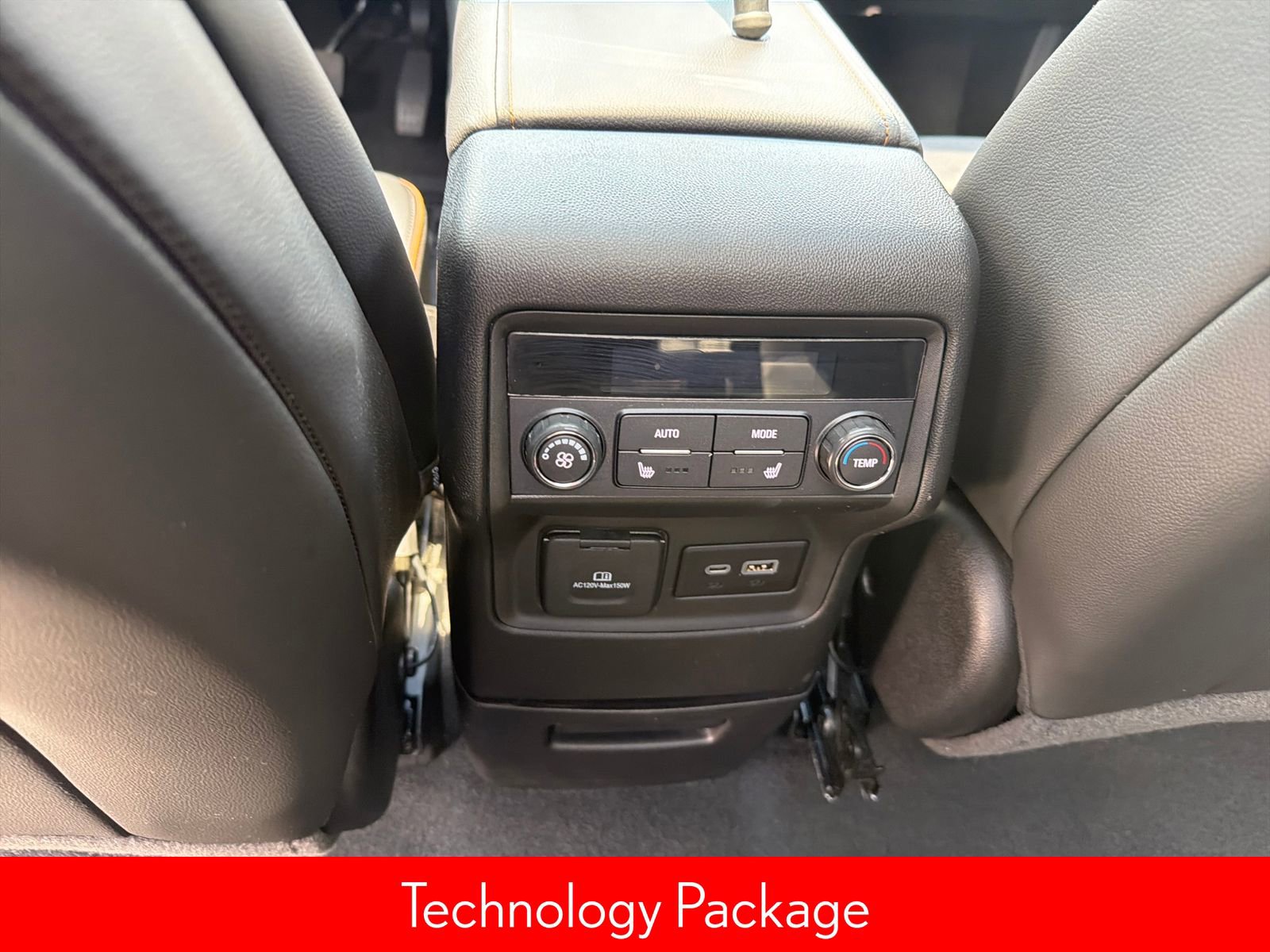 Used 2023 GMC Acadia AT4 w/ Technology Package AWD/4WD image 26