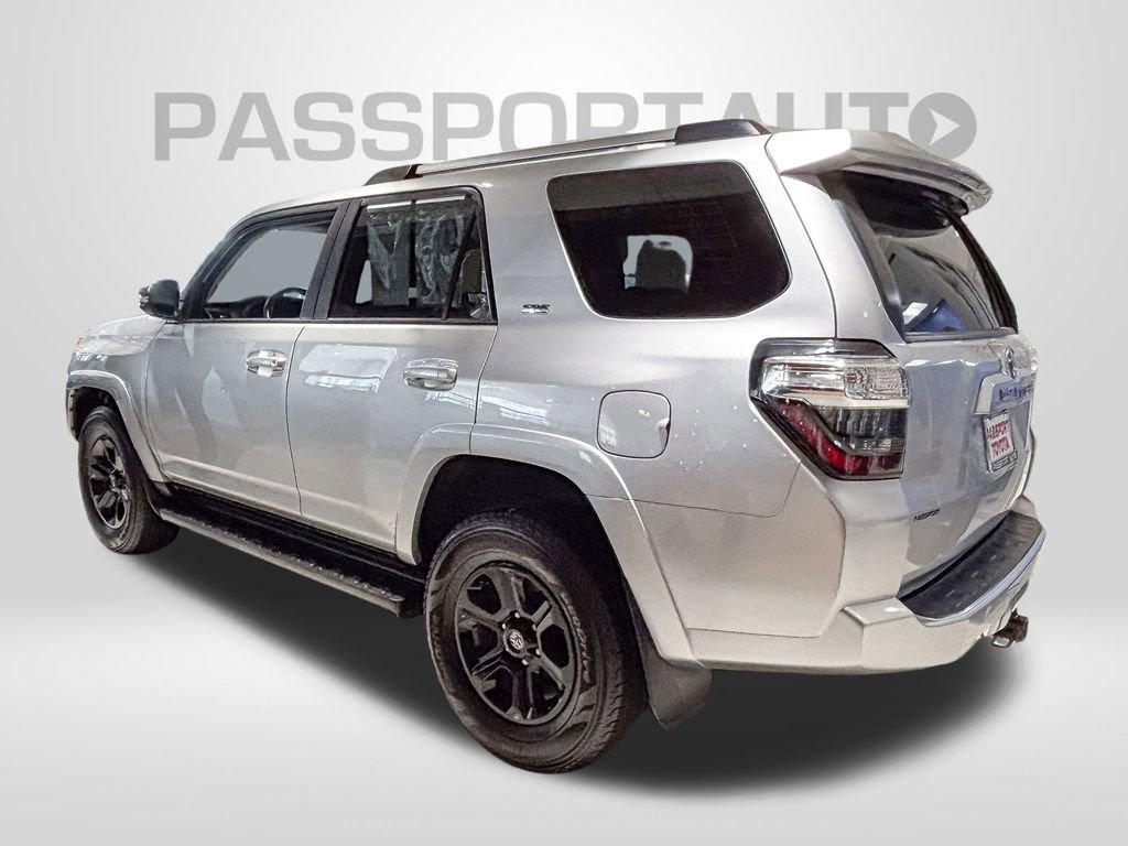 Certified 2022 Toyota 4Runner SR5 Premium image 2