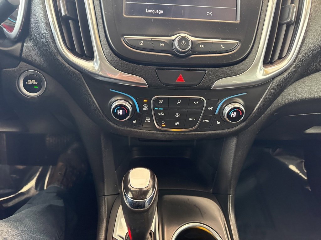 Used 2019 Chevrolet Equinox LT w/ Driver Convenience Package image 27