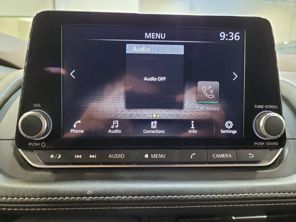 Used 2023 Nissan Rogue S AWD/4WD image 25