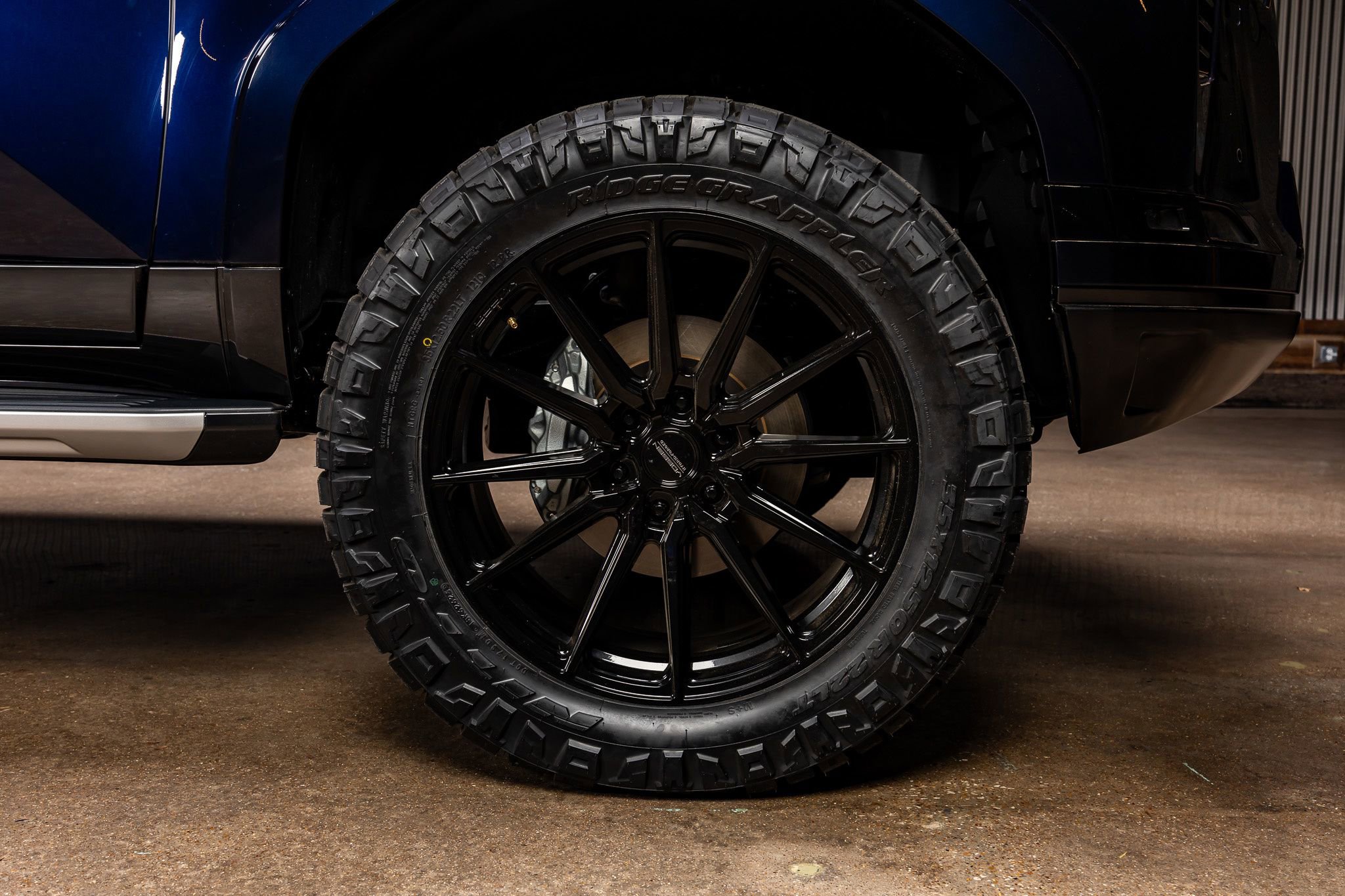 Used 2025 Lexus GX 550 w/ Cold Area Package image 12