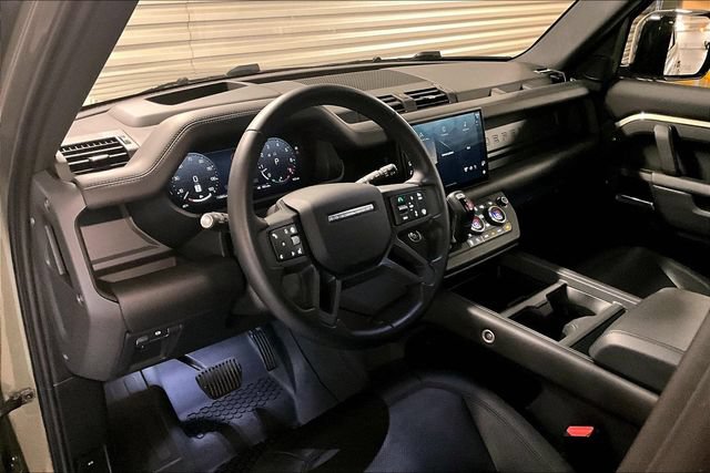 Certified 2025 Land Rover Defender 130 X-Dynamic SE AWD/4WD image 24