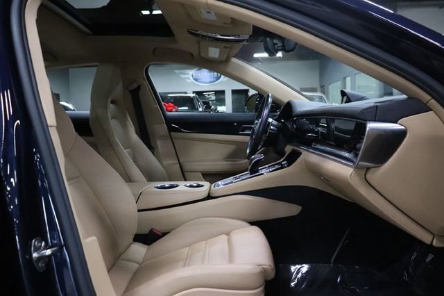 Used 2020 Porsche Panamera Edition image 25