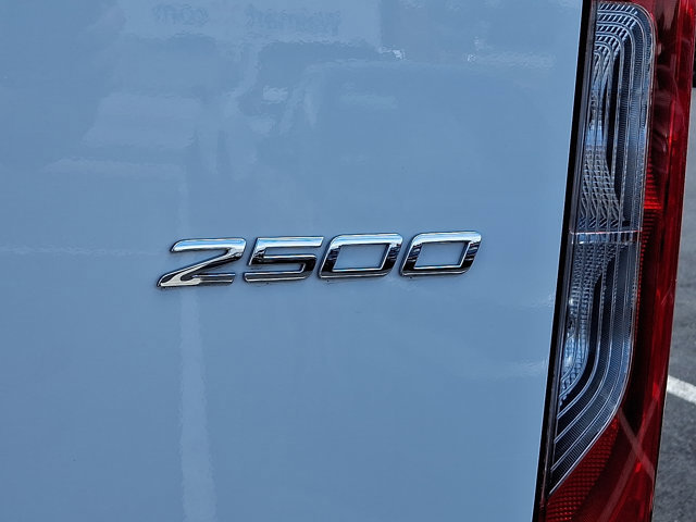 Used 2024 Mercedes-Benz Sprinter 2500 image 44