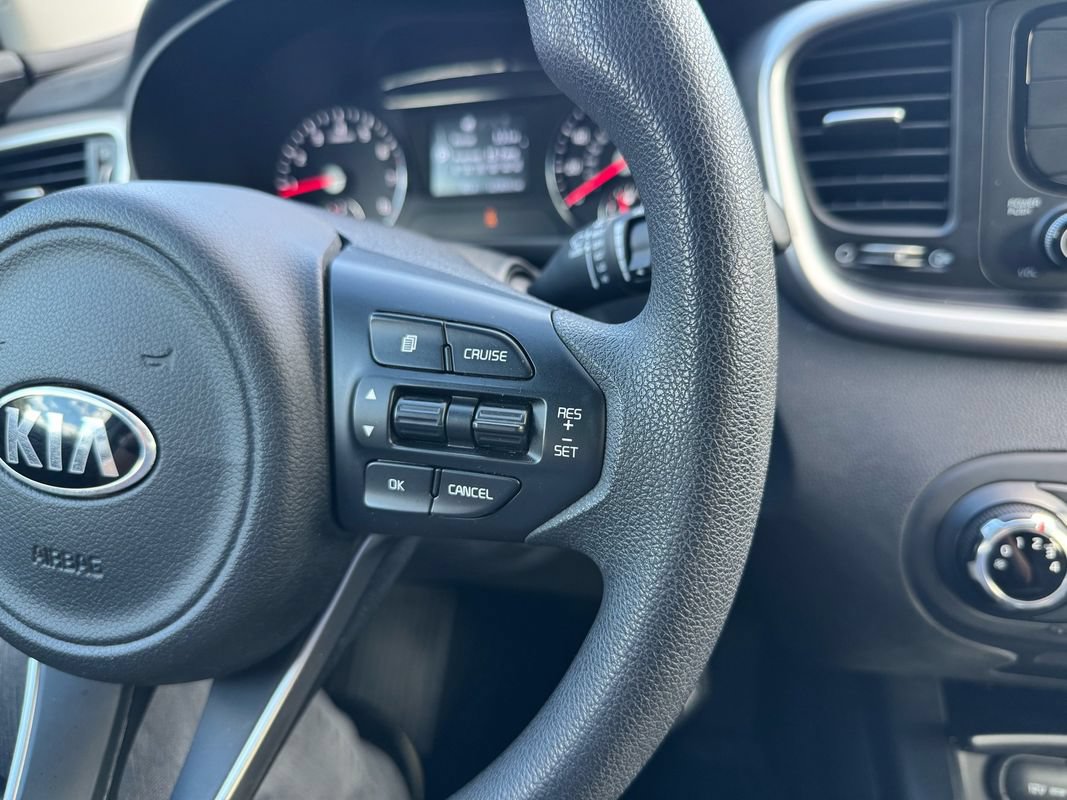 Used 2017 Kia Sorento AWD image 17