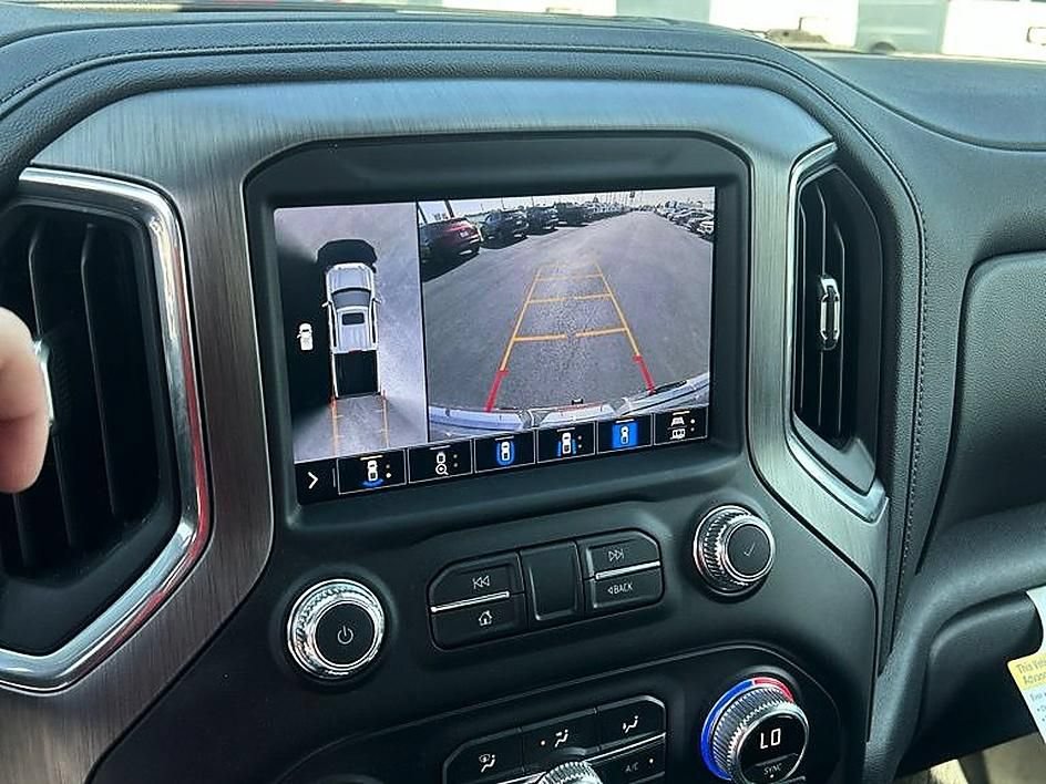 Used 2021 GMC Sierra 1500 Denali w/ Denali Ultimate Package AWD/4WD image 13