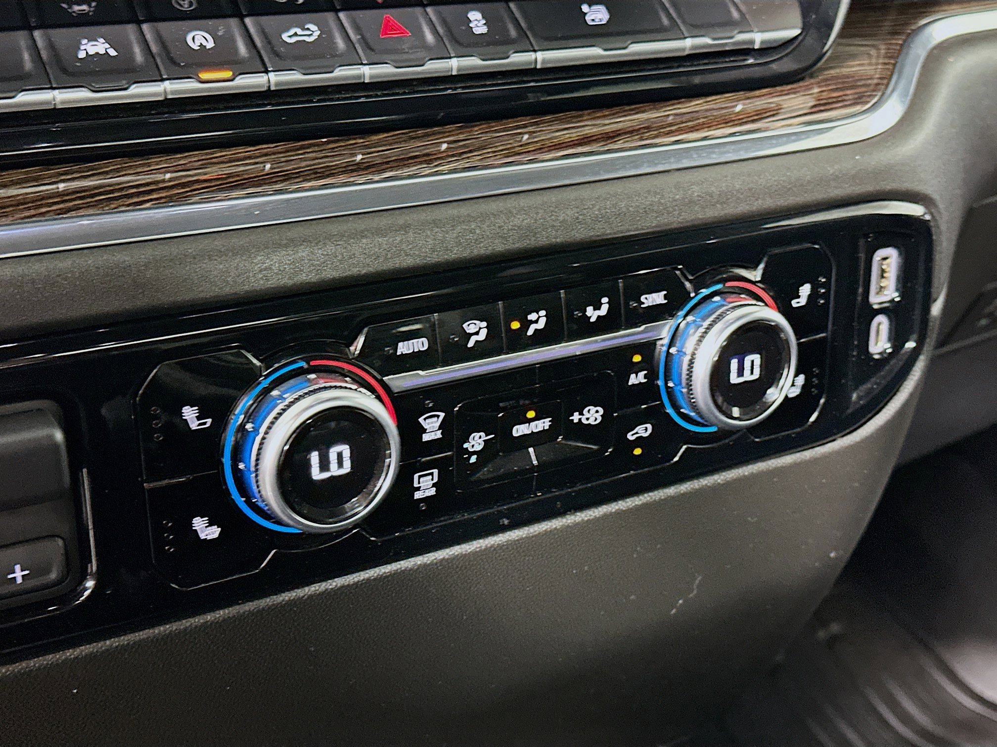 Used 2023 GMC Sierra 1500 SLE image 23