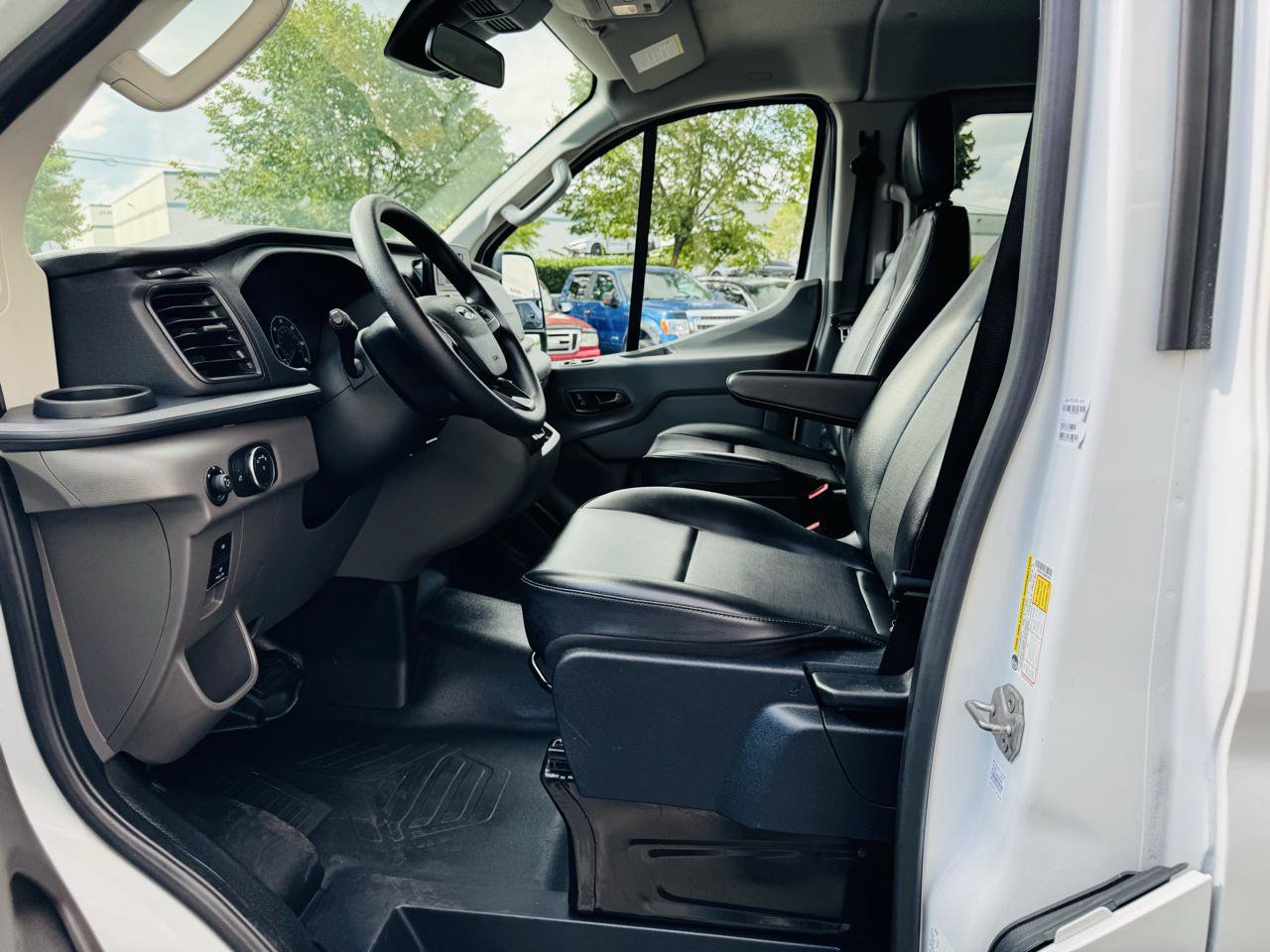 Used 2021 Ford Transit 150 XL RWD image 34