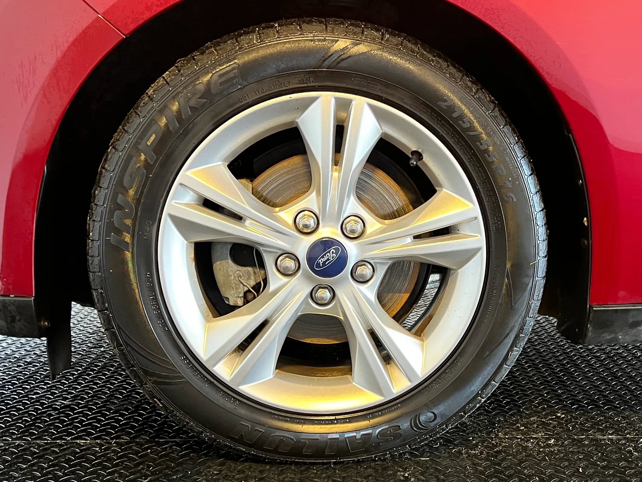 Used 2014 Ford Focus SE w/ SE Winter Package image 10