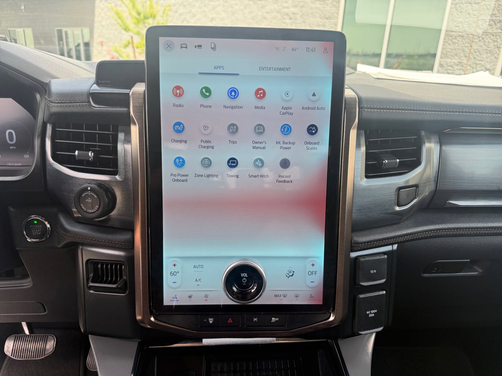 Used 2024 Ford F150 Lightning Lariat image 22