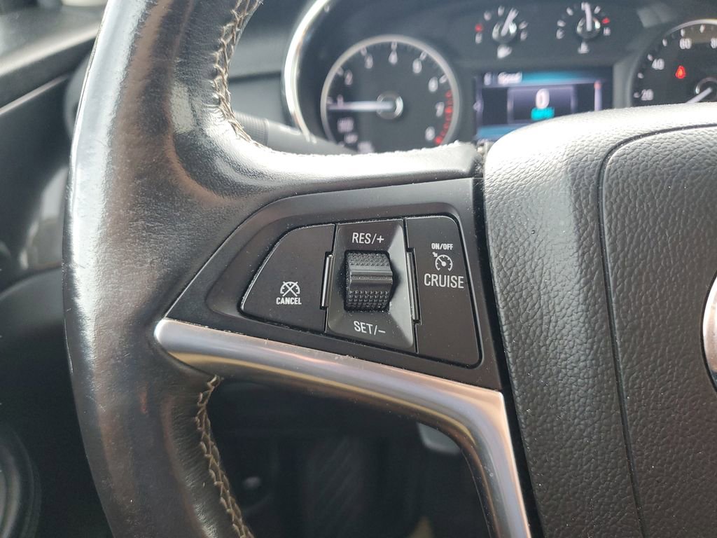 Used 2019 Buick Encore Essence FWD image 19