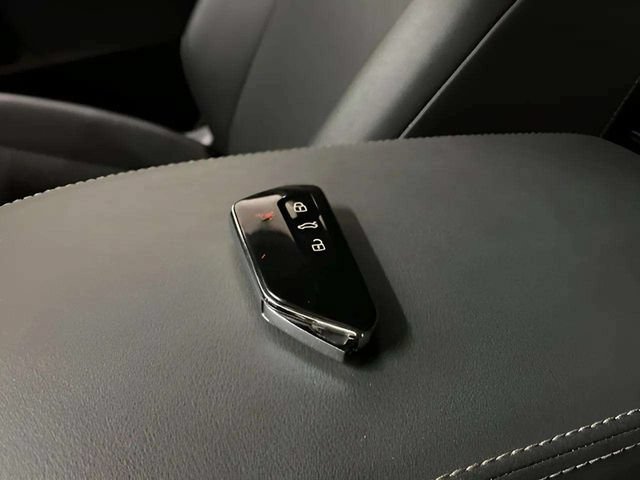 Used 2023 Volkswagen ID.4 Pro S Plus RWD image 90