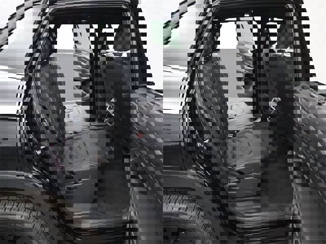 New 2026 Volkswagen Atlas Cross Sport SE image 13