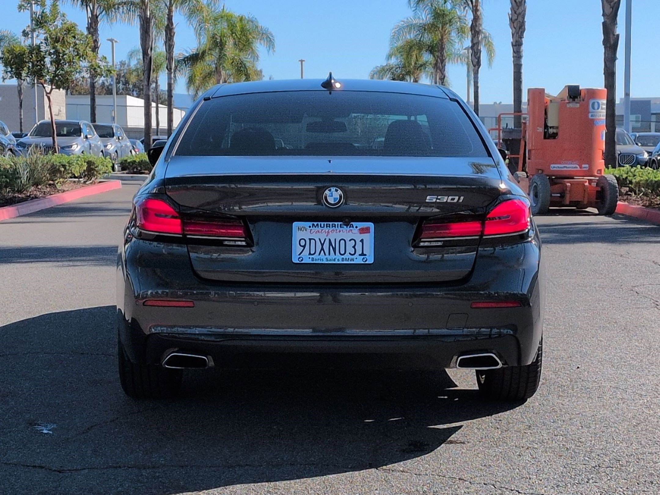 Used 2023 BMW 530i w/ Premium Package image 9