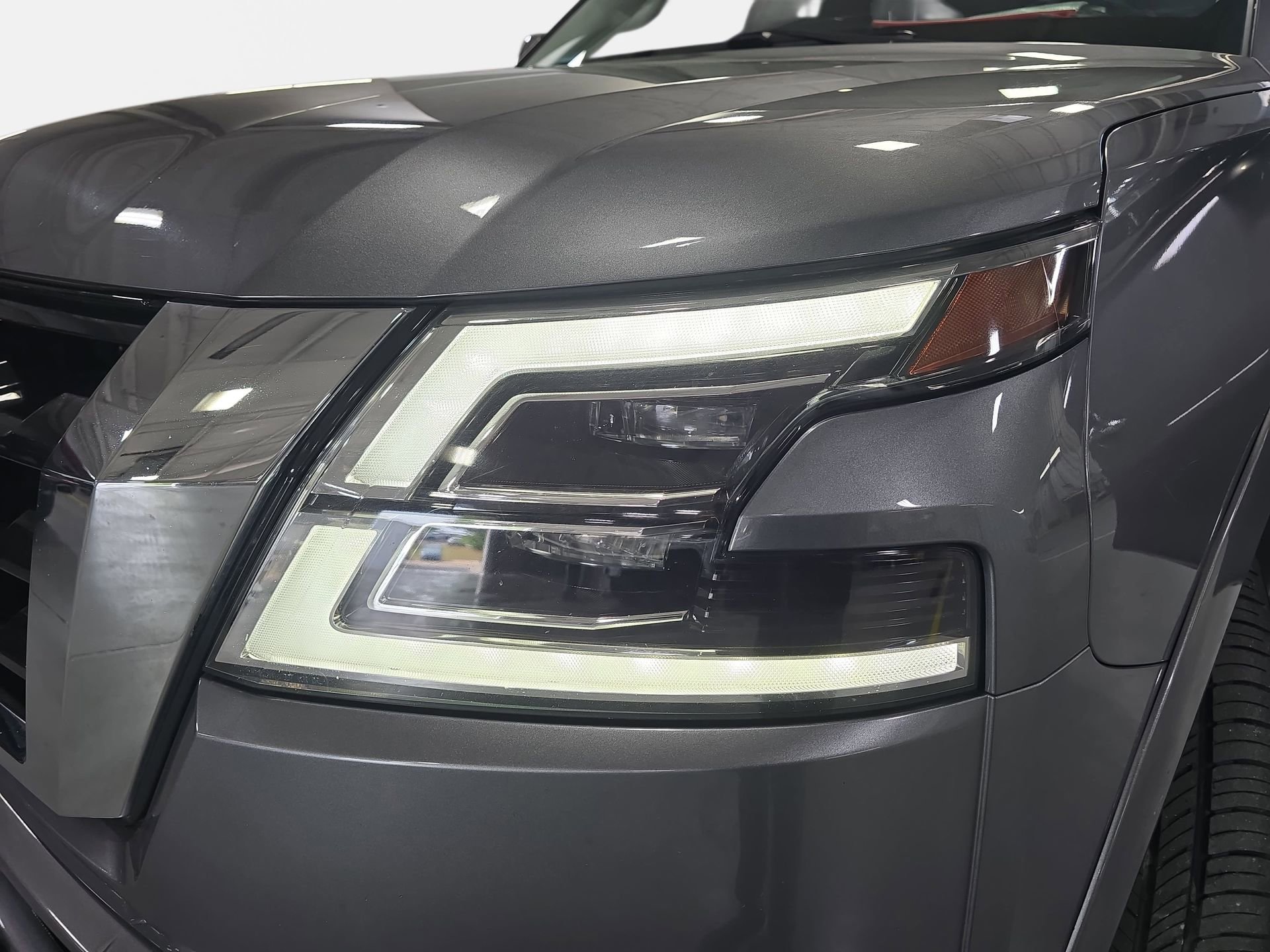 Used 2023 Nissan Armada Platinum w/ Captain's Chairs Package AWD/4WD image 30