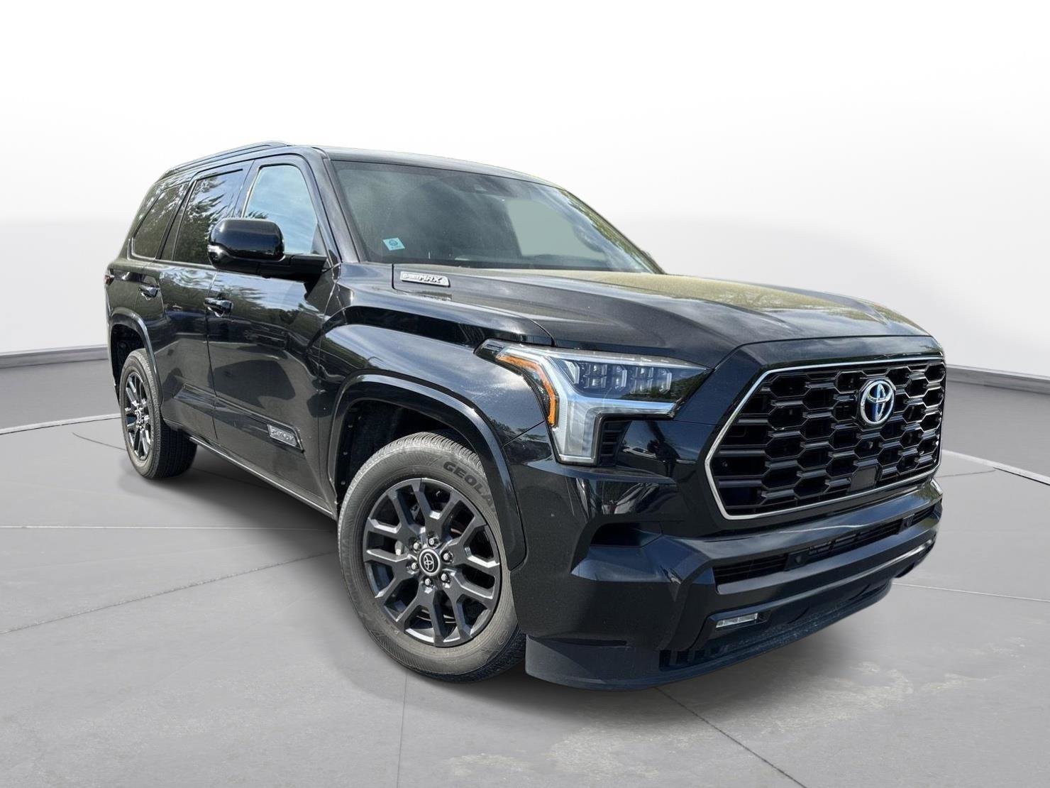 Certified 2023 Toyota Sequoia Platinum image 4