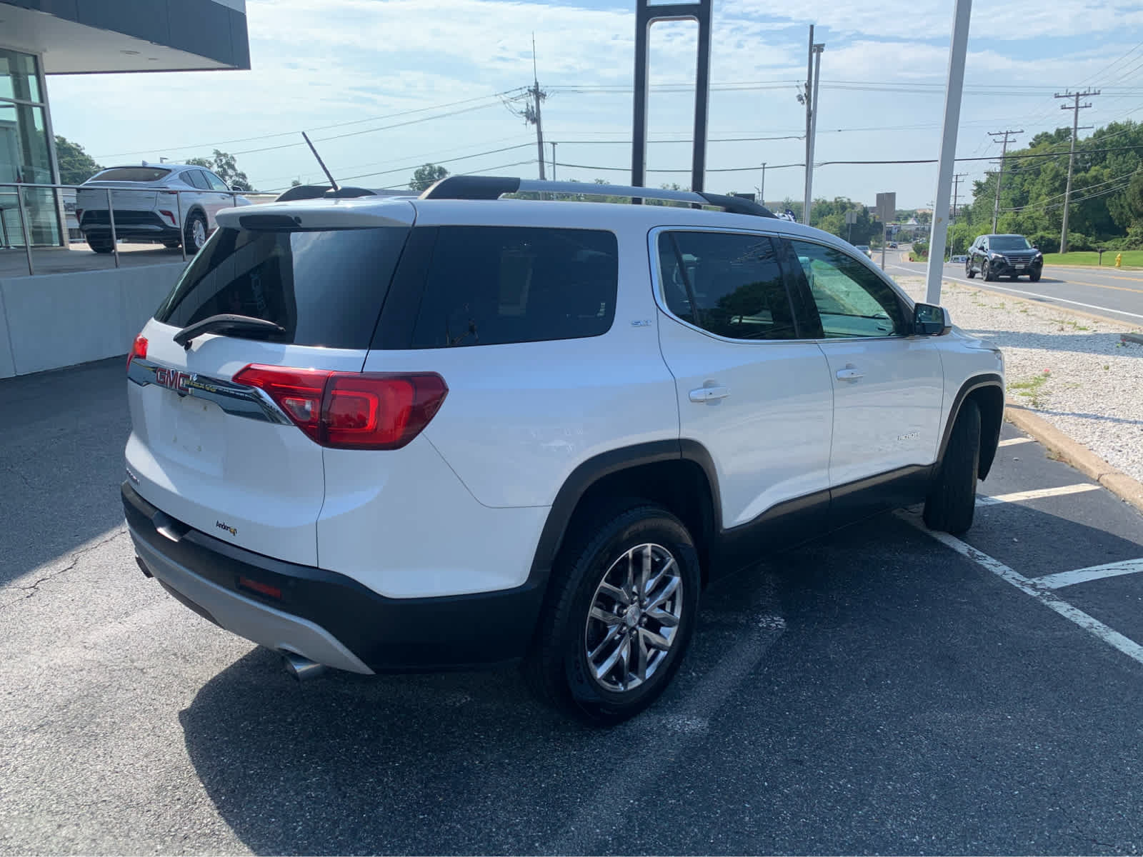 Used 2017 GMC Acadia SLT FWD image 7