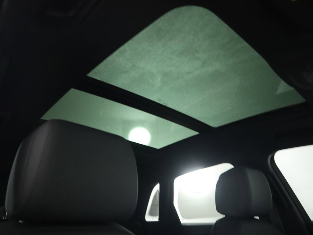 Certified 2025 Audi Q3 2.0T Premium w/ Convenience Package image 18