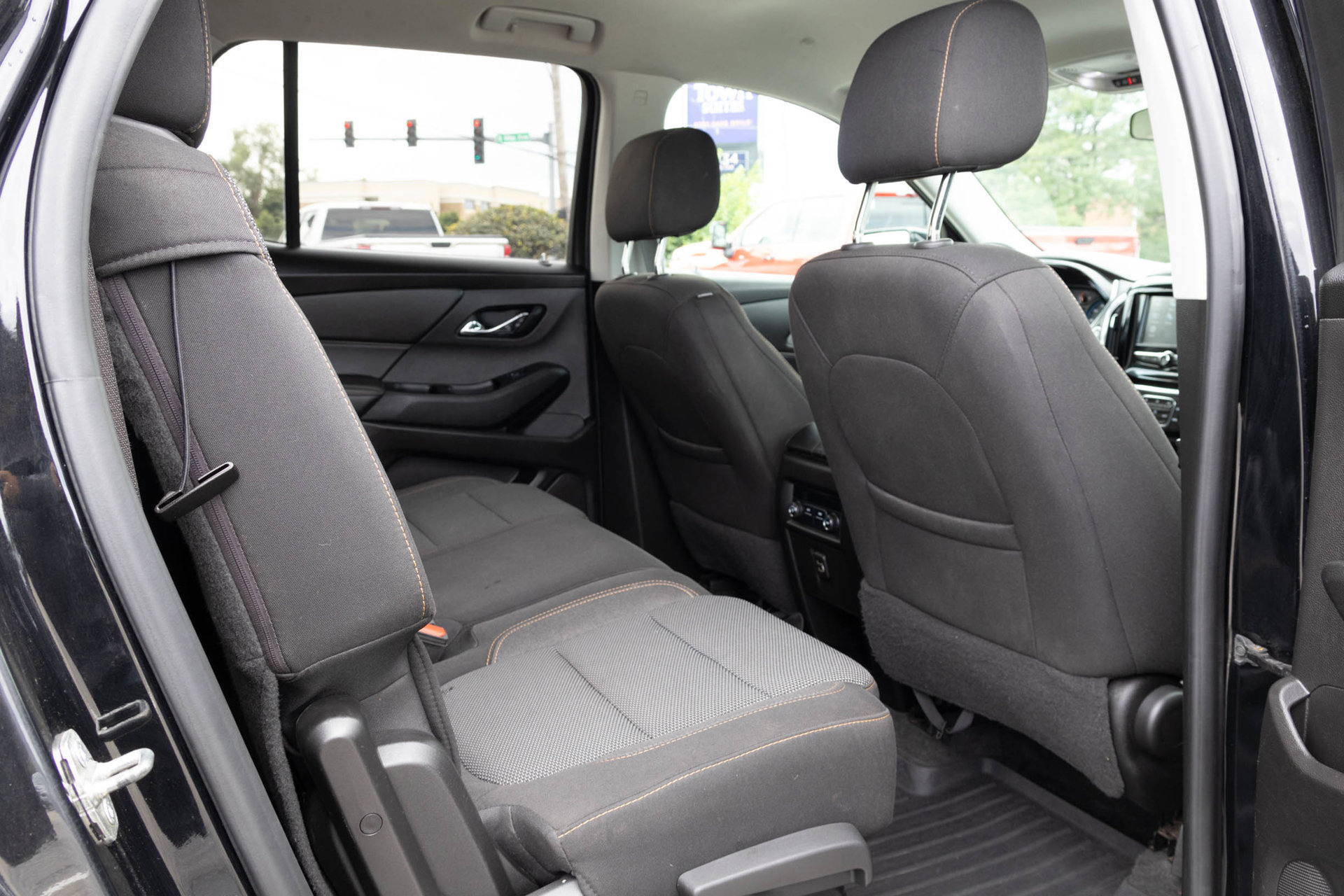 Used 2019 Chevrolet Traverse LS FWD image 38
