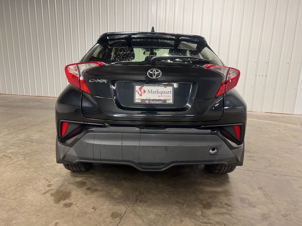 Used 2020 Toyota C-HR XLE image 5