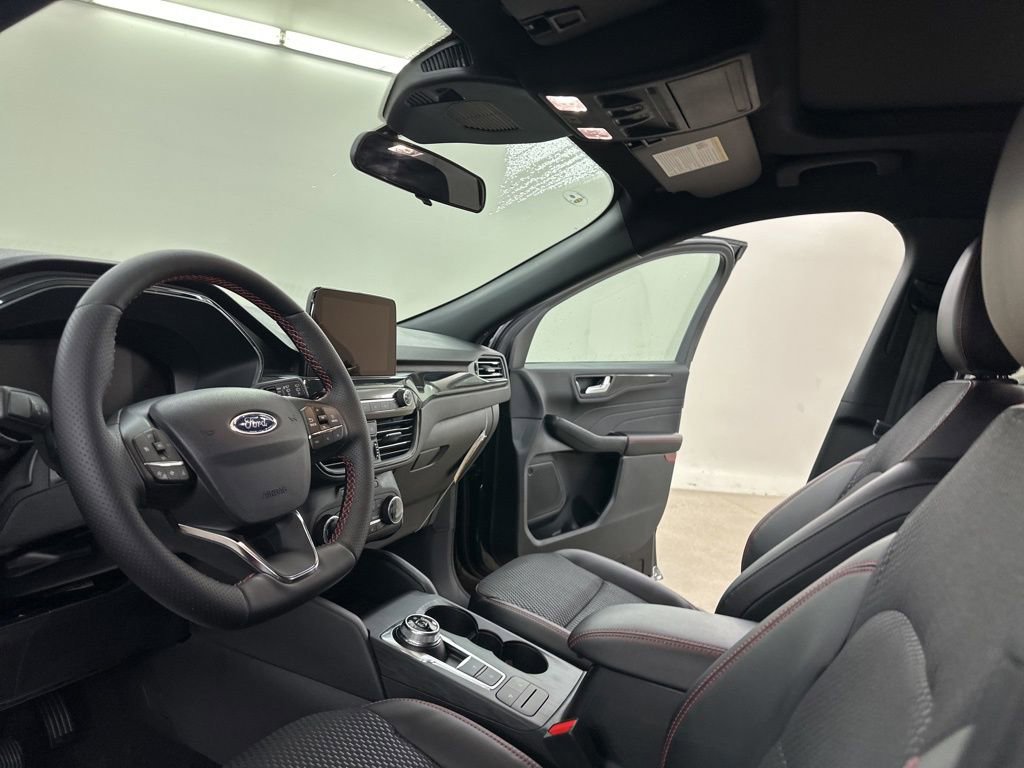 New 2026 Ford Escape ST-Line w/ Cold Weather Package AWD/4WD image 28