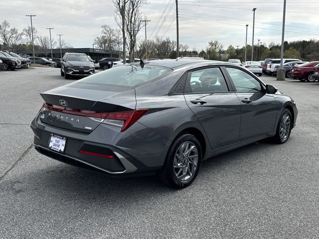 Certified 2025 Hyundai Elantra Hybrid FWD image 7