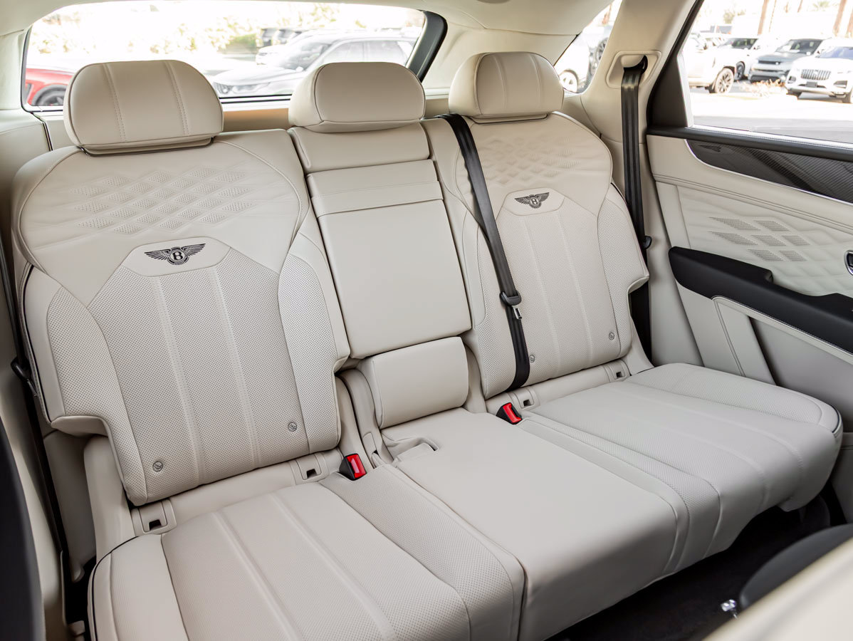 New 2027 Bentley Bentayga AWD/4WD image 37