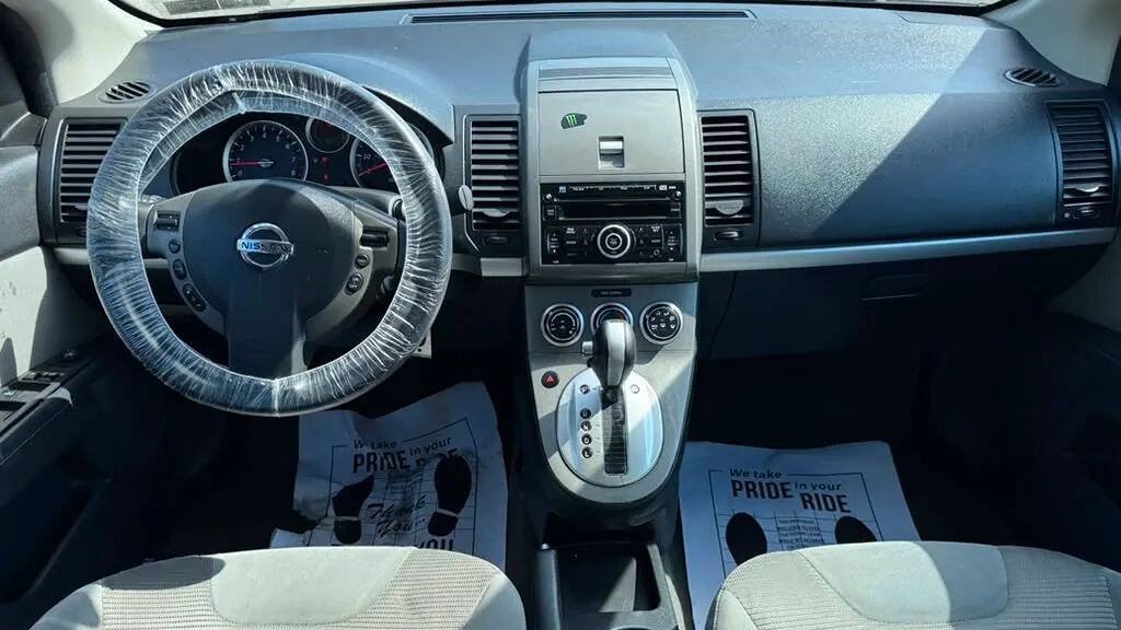 Used 2011 Nissan Sentra 2.0 SR FWD image 15