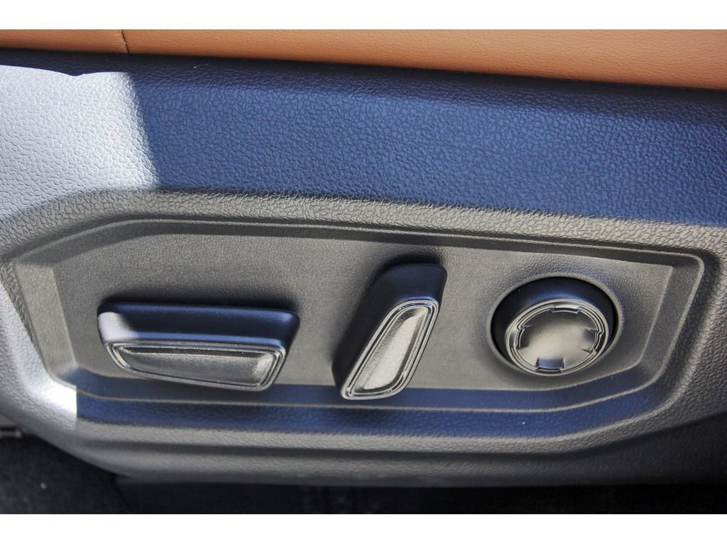 Used 2025 Toyota Tundra 1794 Edition image 29